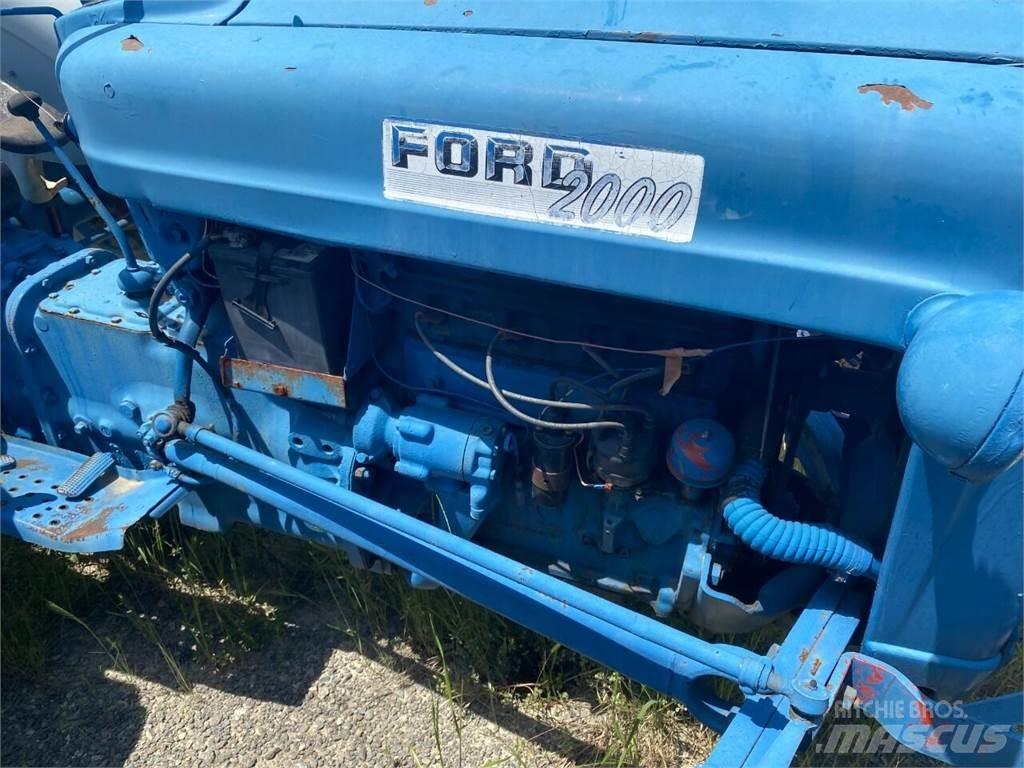 Ford 2000 Drugo