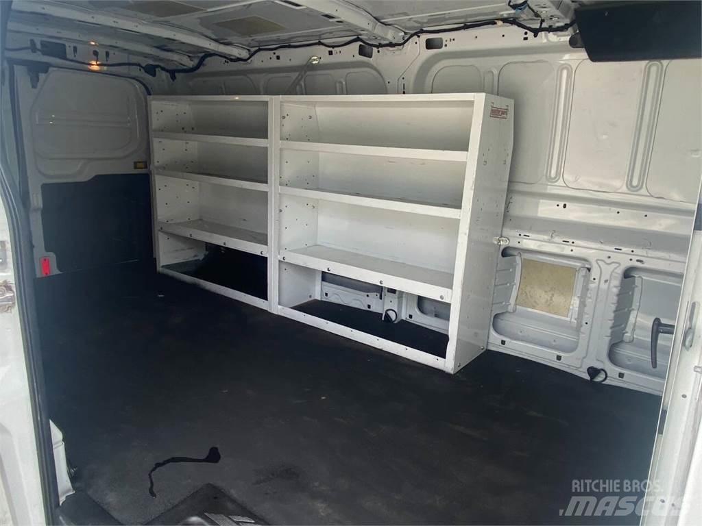 Ford Transit Drugo
