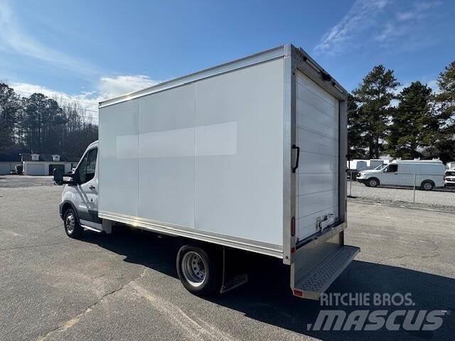 Ford Transit Drugo