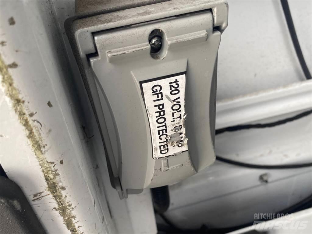 Ford Transit Drugo