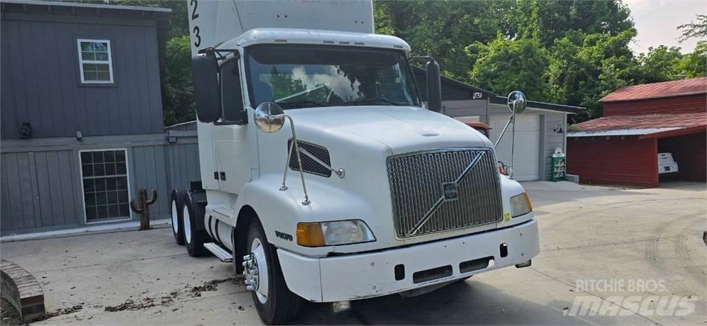 Volvo VNL Gradbeništvo - drugo
