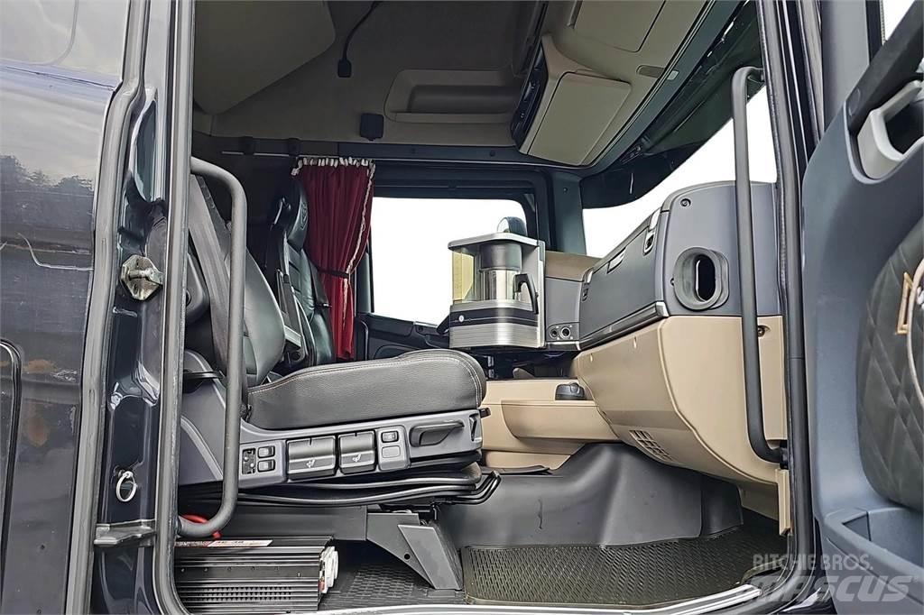 Scania R580 Tovornjaki zabojniki