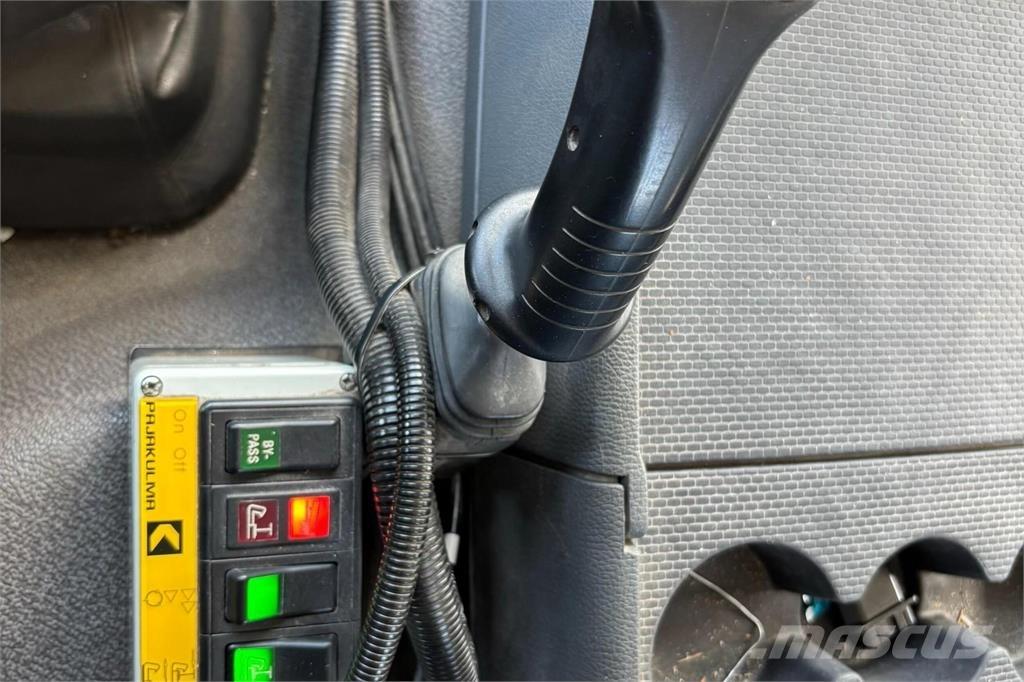 Volvo FMX Razstavljivi tovornjaki z žičnimi dvigali