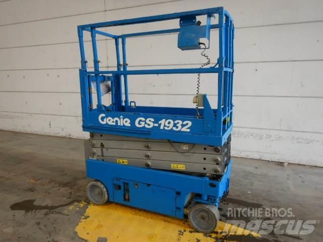Genie GS1932 Škarjaste dvižne ploščadi