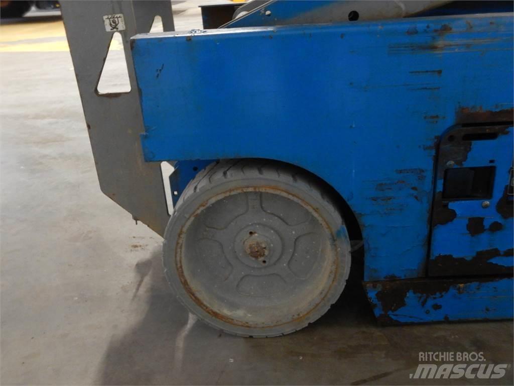 Genie GS2032 Škarjaste dvižne ploščadi