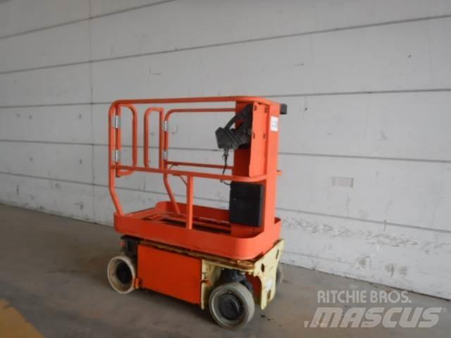 JLG 1230ES Vertikalna dvigala