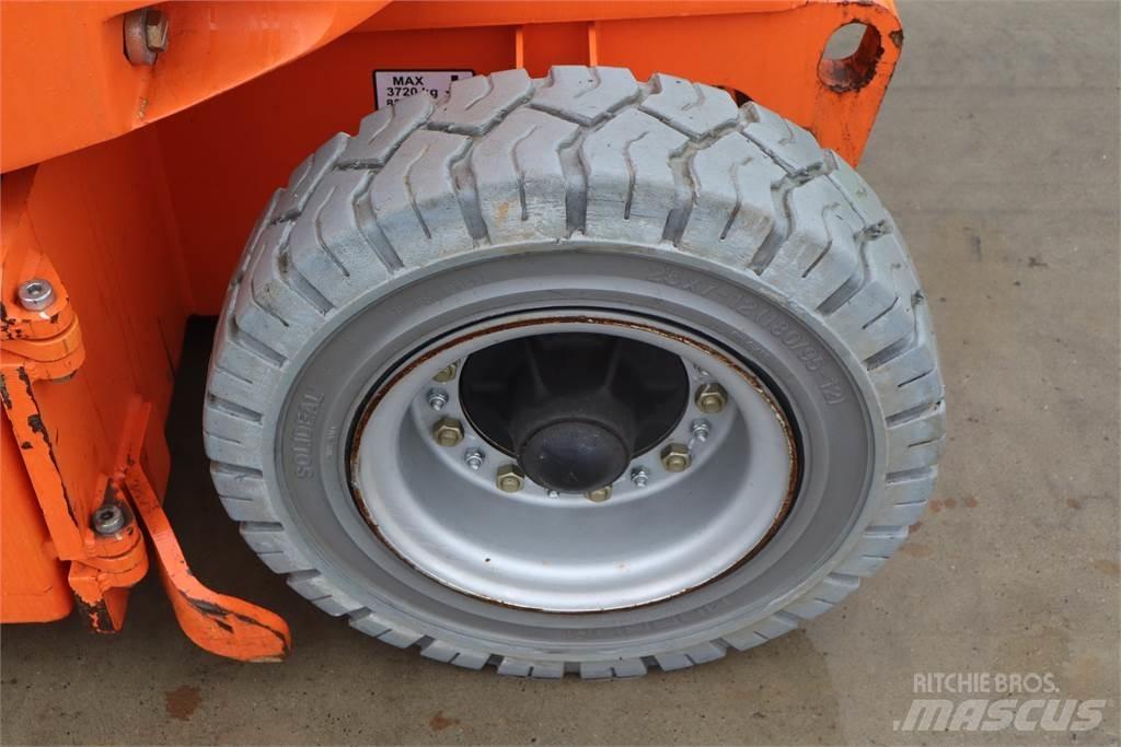 JLG E300AJP Zglobne dvižne ploščadi