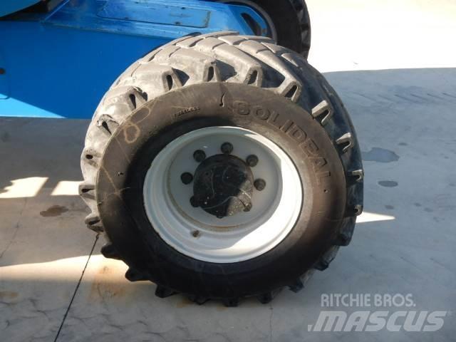 Manitou 200ATJ Zglobne dvižne ploščadi