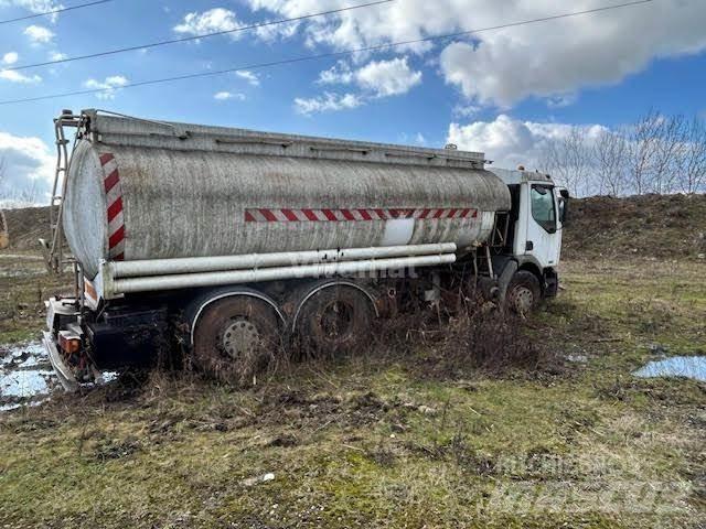 Renault 320 Tovornjaki cisterne