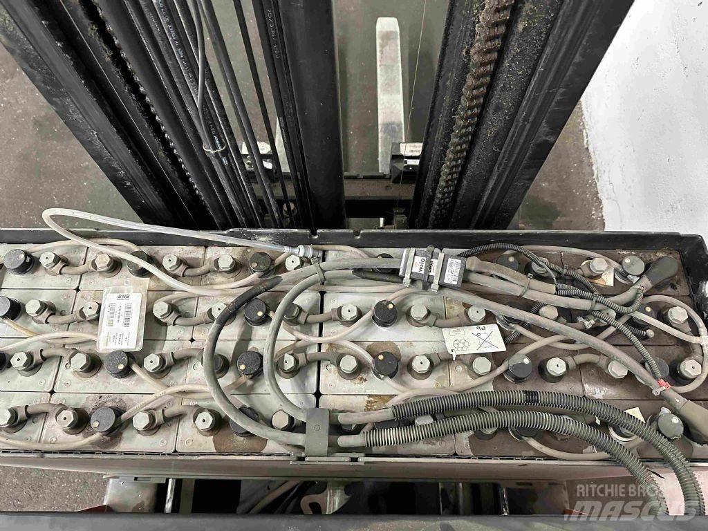 BT RRE 140 - TRIPLEX 9 m Viličarji s pomičnim teleskopom