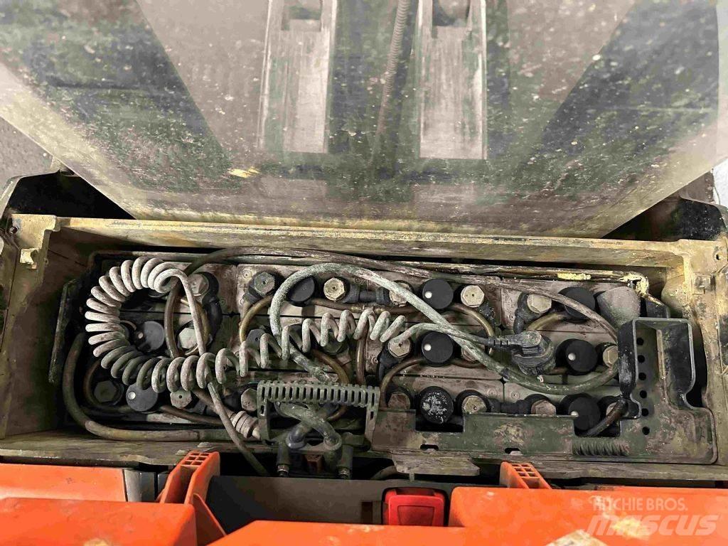 BT SWE 100 Ročni električni viličar