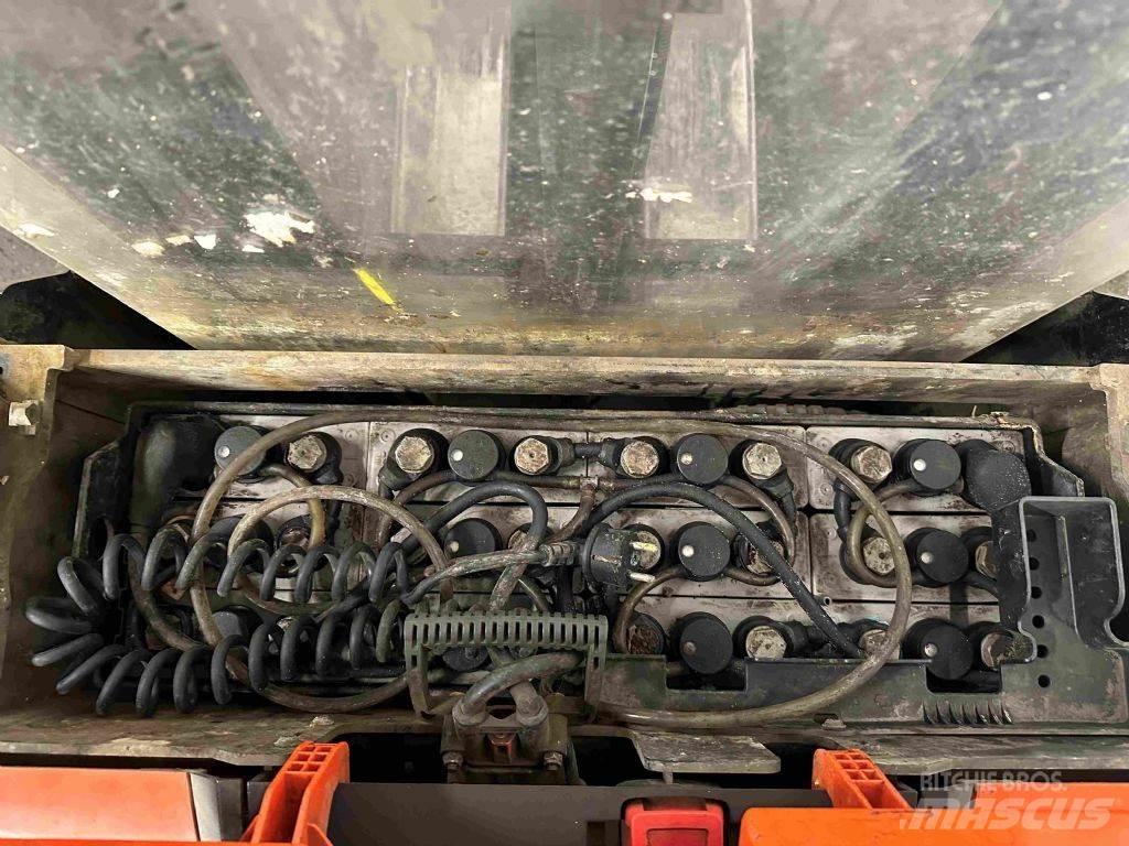 BT SWE 100 Ročni električni viličar