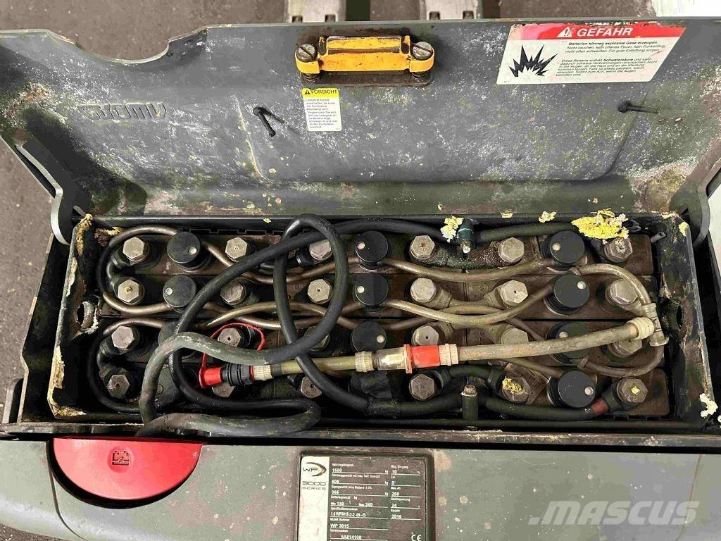 Crown WP 3015 Električni nizko dvižni viličar