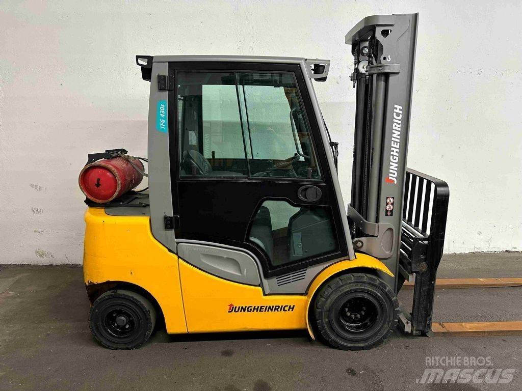 Jungheinrich TFG 430s Plinski viličarji
