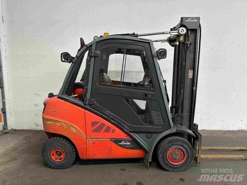 Linde H 30 T-02 EVO Plinski viličarji