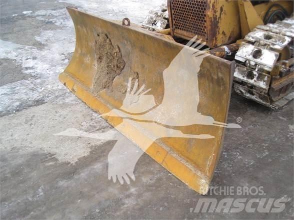 Dresser TD7H Buldožerji goseničarji