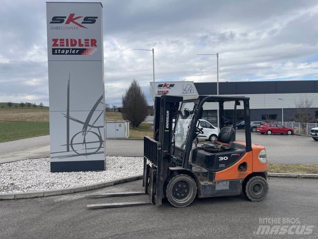 Doosan D30S-5 Dizelski viličarji