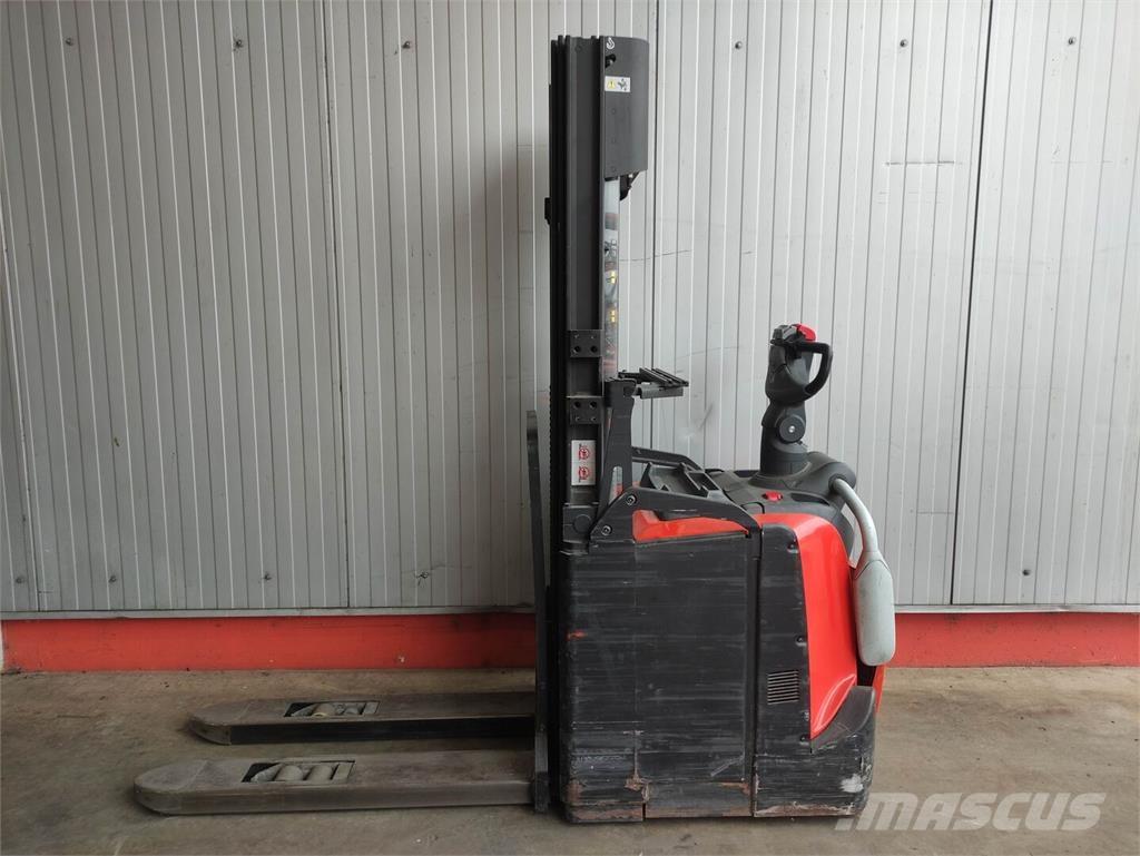 BT SPE 120 Ročni električni viličar