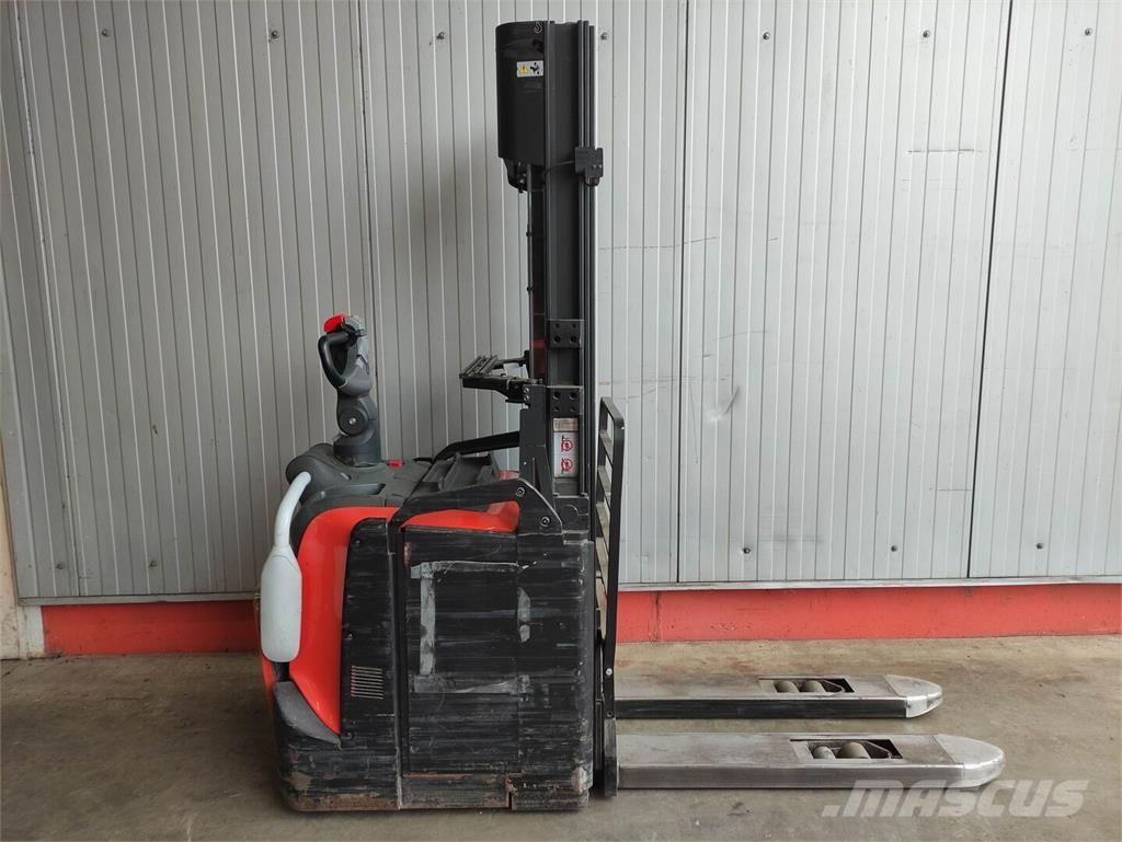 BT SPE 120 Ročni električni viličar