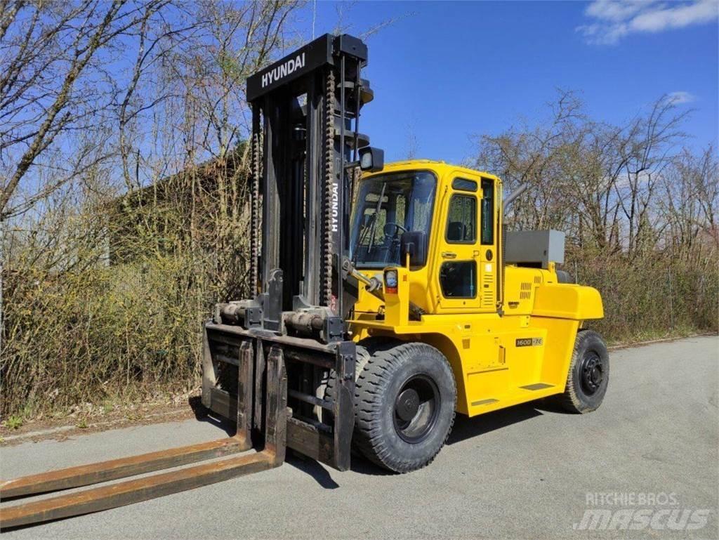 Hyundai 160D-7E Dizelski viličarji