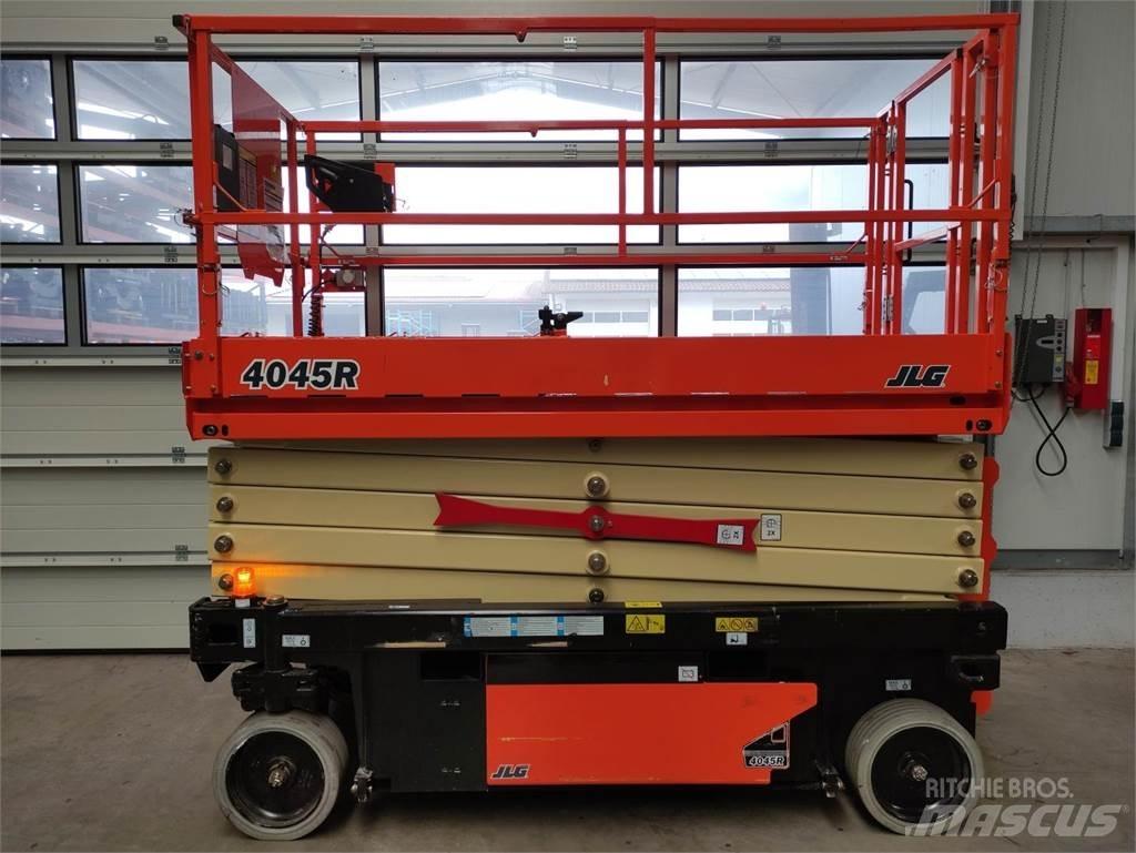 JLG 4045R Škarjaste dvižne ploščadi