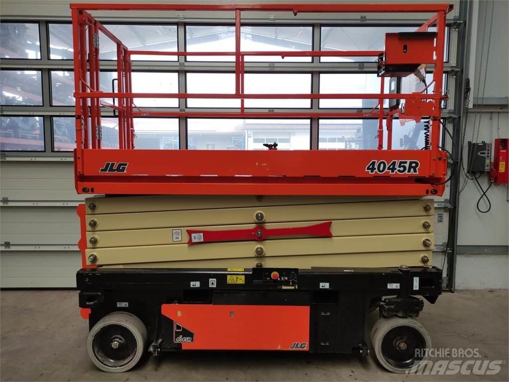 JLG 4045R Škarjaste dvižne ploščadi