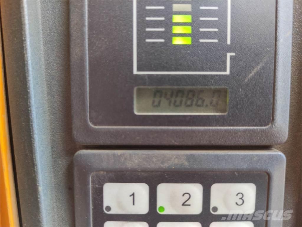 Jungheinrich EJE 116 Električni nizko dvižni viličar