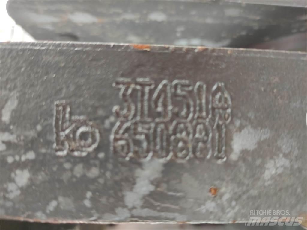 Kaup 3T451A Prijemala za bale