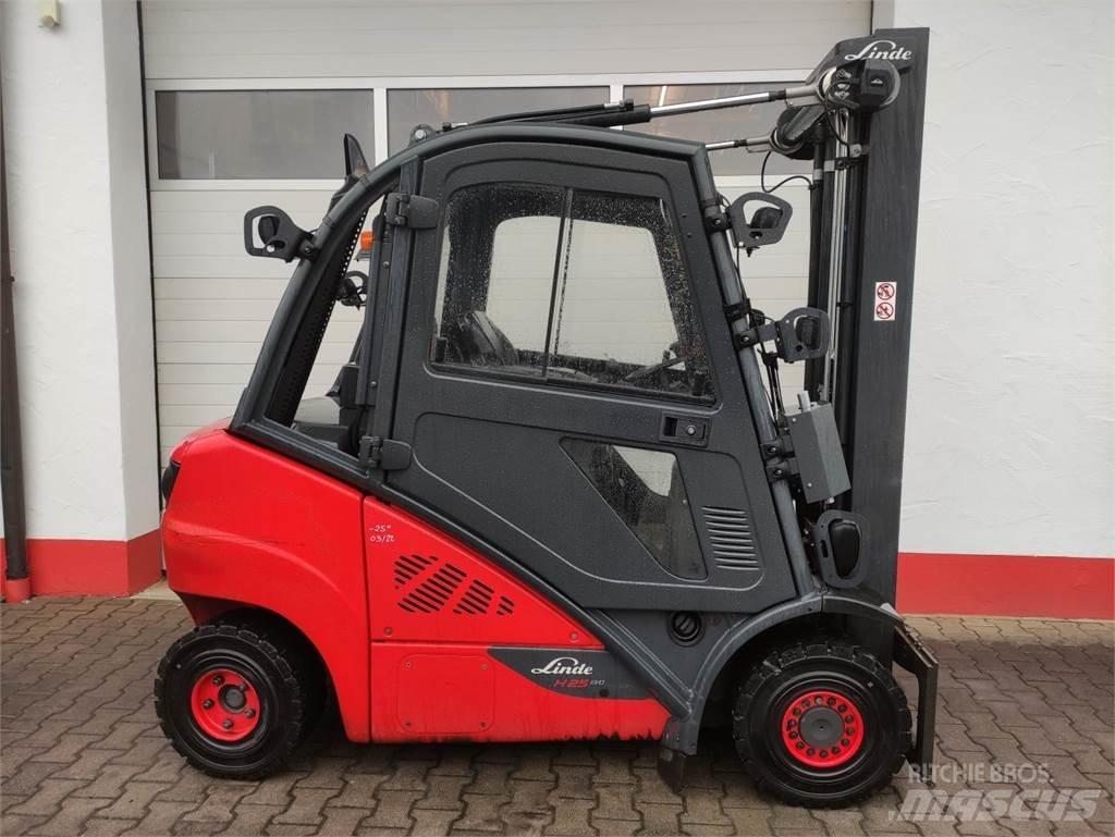Linde H25D-02-392 EVO Dizelski viličarji