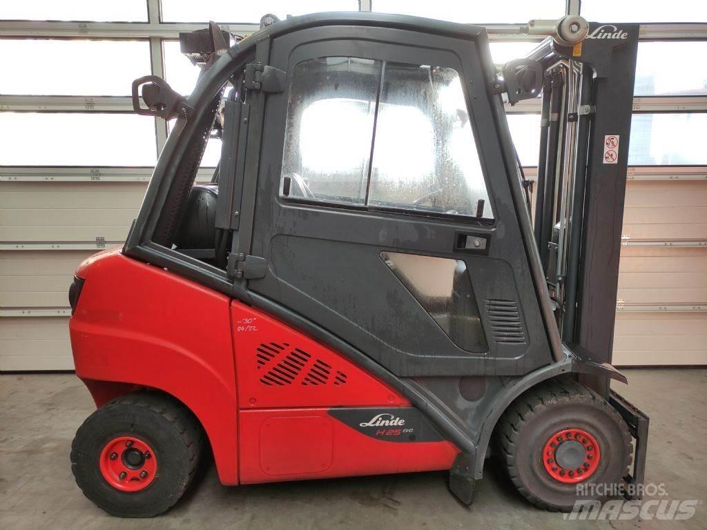 Linde H25T-02-392 EVO Plinski viličarji
