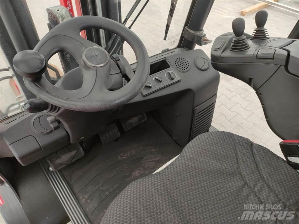 Linde H35D-02-393 EVO Dizelski viličarji