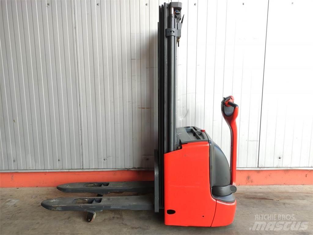 Linde L12i-1172 Ročni električni viličar