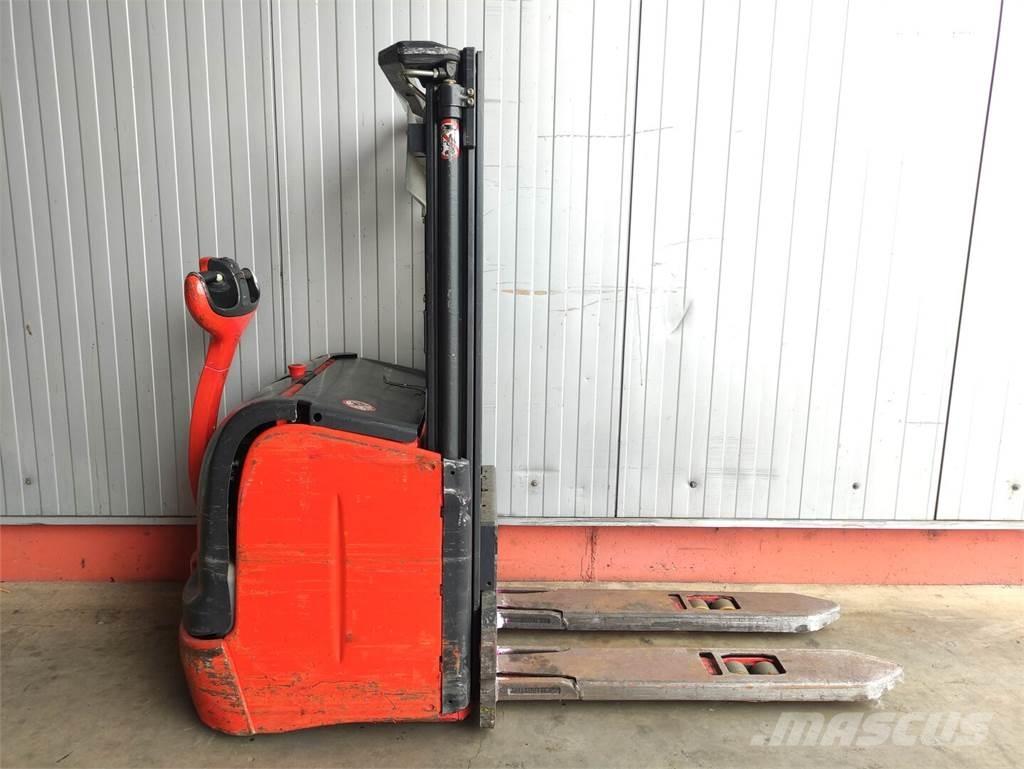 Linde L14-372 Ročni električni viličar