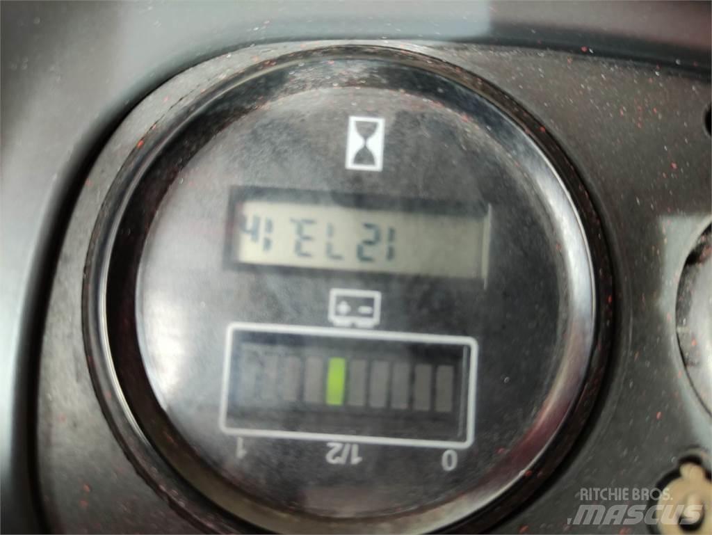 Linde L16-372 (LACK NEU) Ročni električni viličar