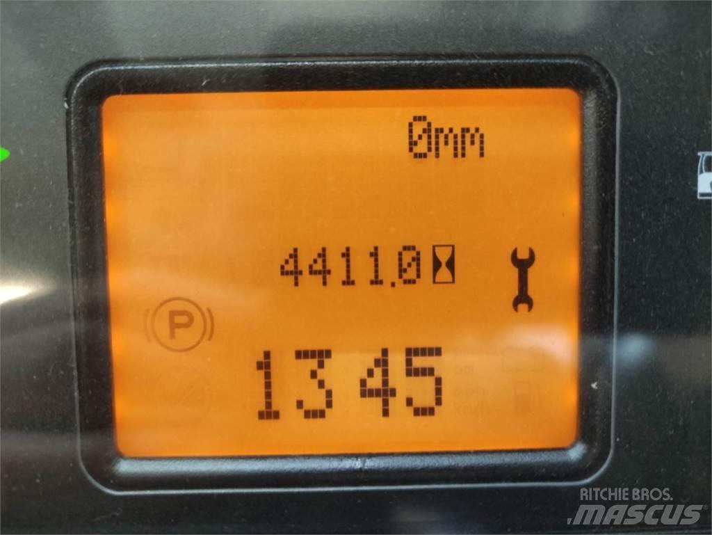 Linde R12B-01-1120 Viličarji s pomičnim teleskopom