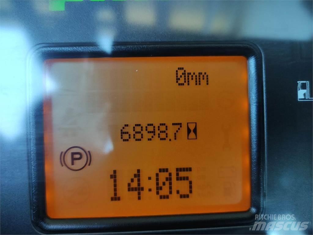 Linde R16N-01-112 Viličarji s pomičnim teleskopom
