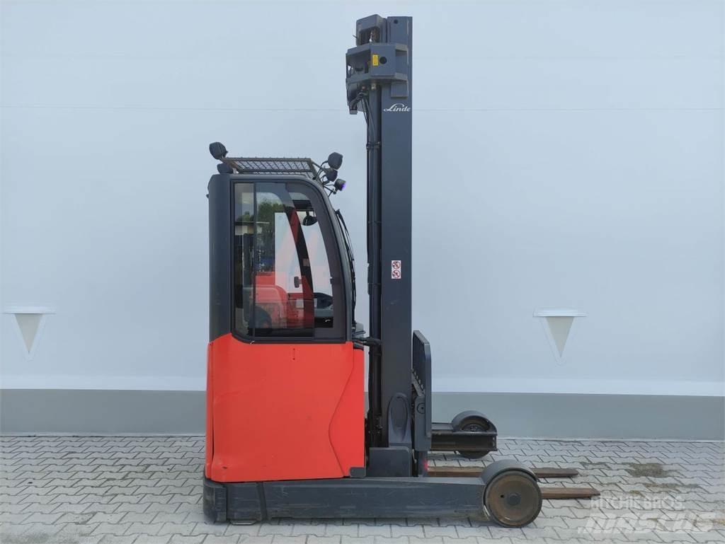 Linde R25-01-112 Viličarji s pomičnim teleskopom