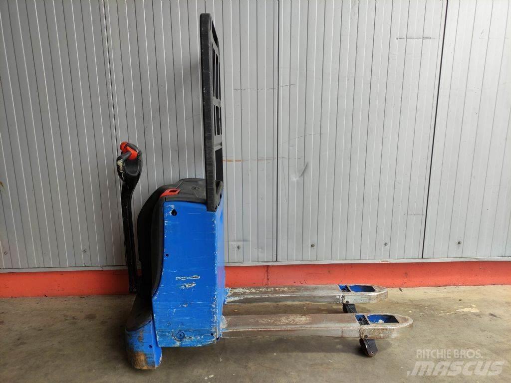 Linde T16 Električni nizko dvižni viličar