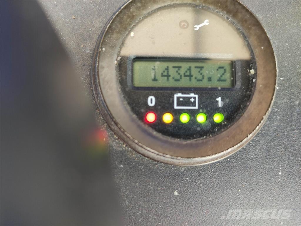 Stöcklin EFP30XXL Električni nizko dvižni viličar