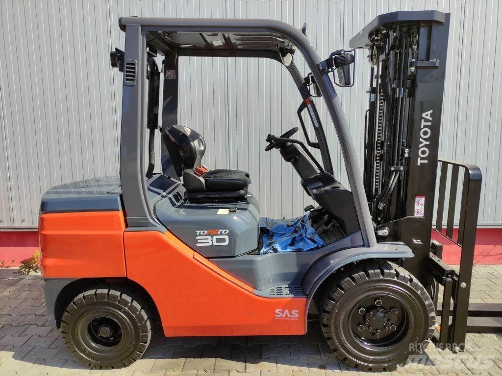 Toyota 52-8FDF30 Dizelski viličarji