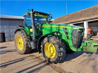 John Deere 8130