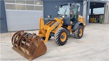 CASE 321F - NEW TYRES