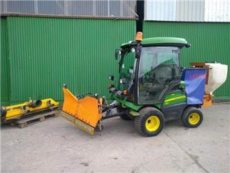 John Deere 1585 TerrainCut