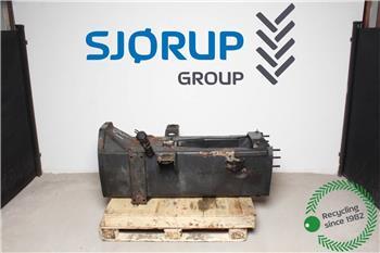 Valtra 8450 Fuel tank