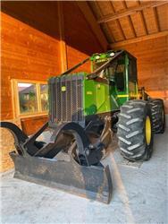 John Deere 640 E
