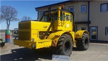 Kirovets K 701 V12