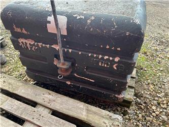 Zuidberg 1700KG´S MED TRÆKØJE