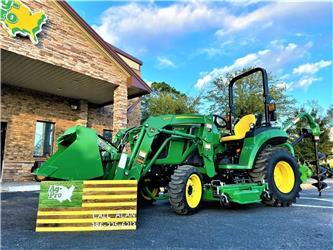 John Deere 2032R