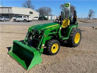 John Deere 3038E