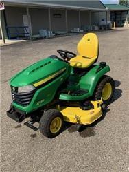 John Deere X590